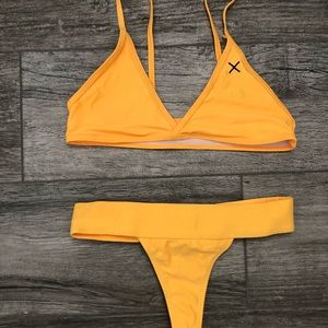 BoutineLA Swimsuit 2-piece